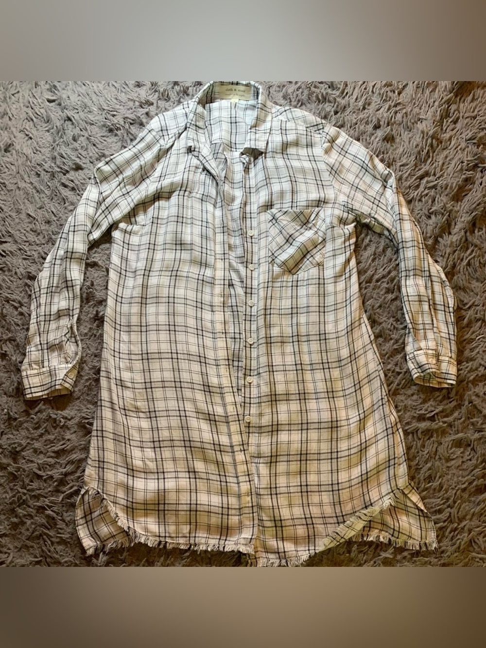 Cloth & Stone extra long white plaid button down raw hem top sz L